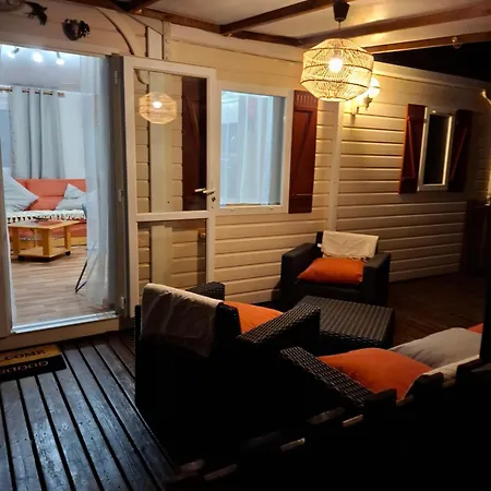 Mobilhome Paisible Et Verdoyant Campsite *